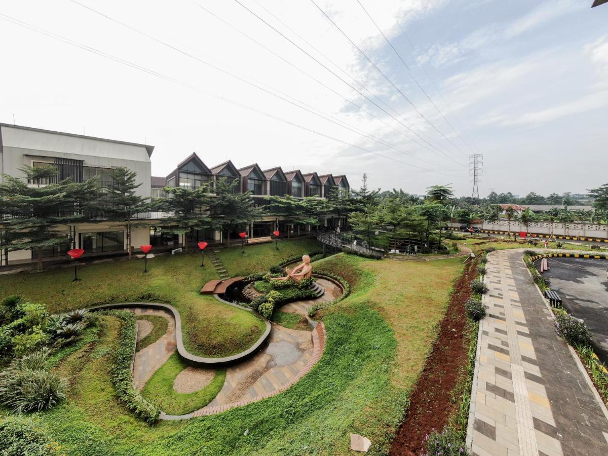 Stay G Royal Sentul Park By Grandhika Kedungmanggu ภายนอก รูปภาพ
